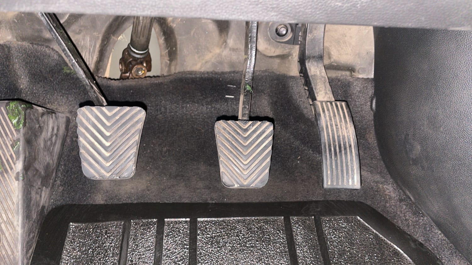 Used 2017 Hyundai Elite i20 Asta 1.2 (O) Petrol Manual interior PEDALS VIEW