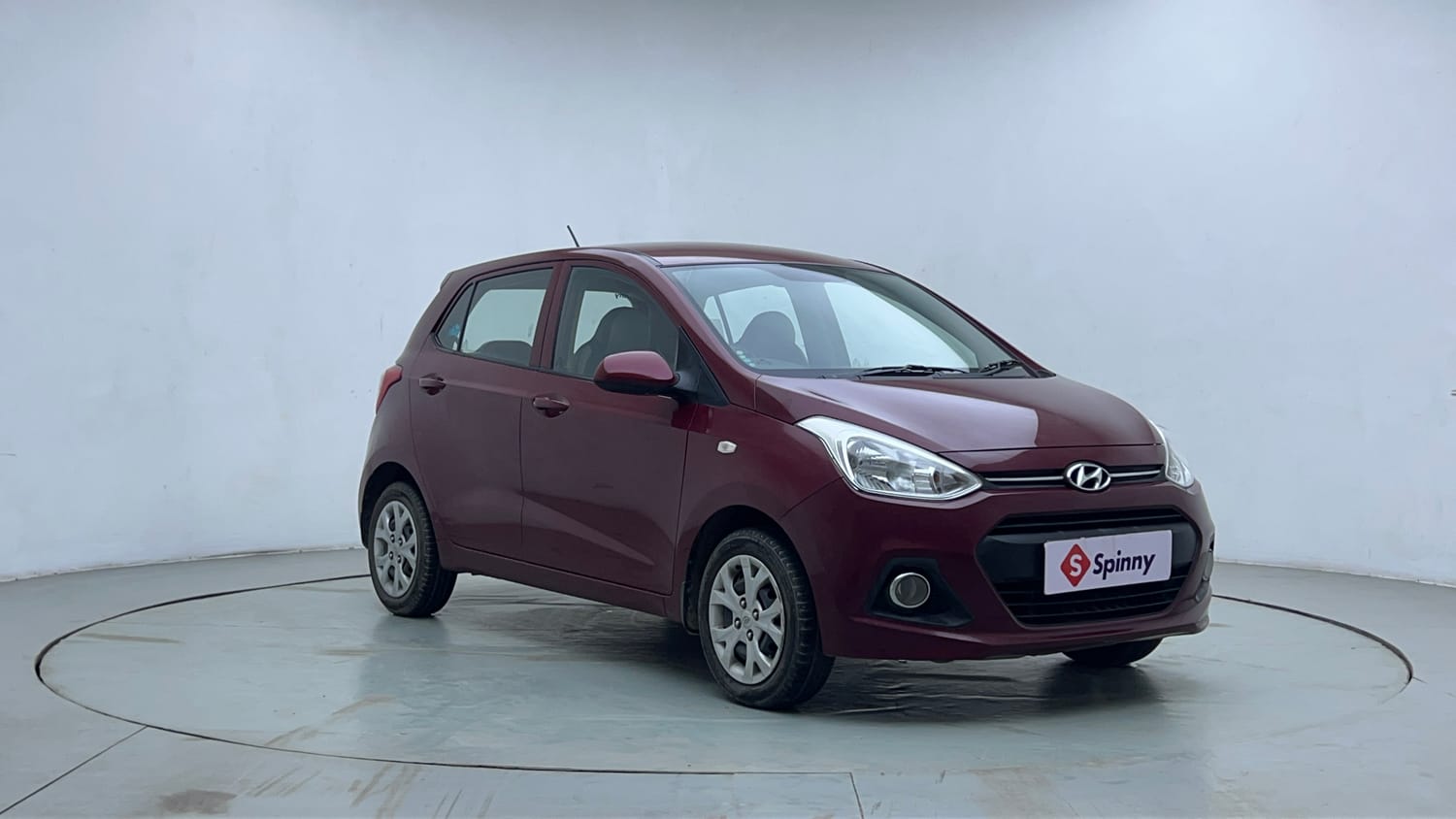 Used 2014 Hyundai Grand i10 Magna 1.2 Kappa VTVT Petrol Manual exterior RIGHT FRONT CORNER VIEW