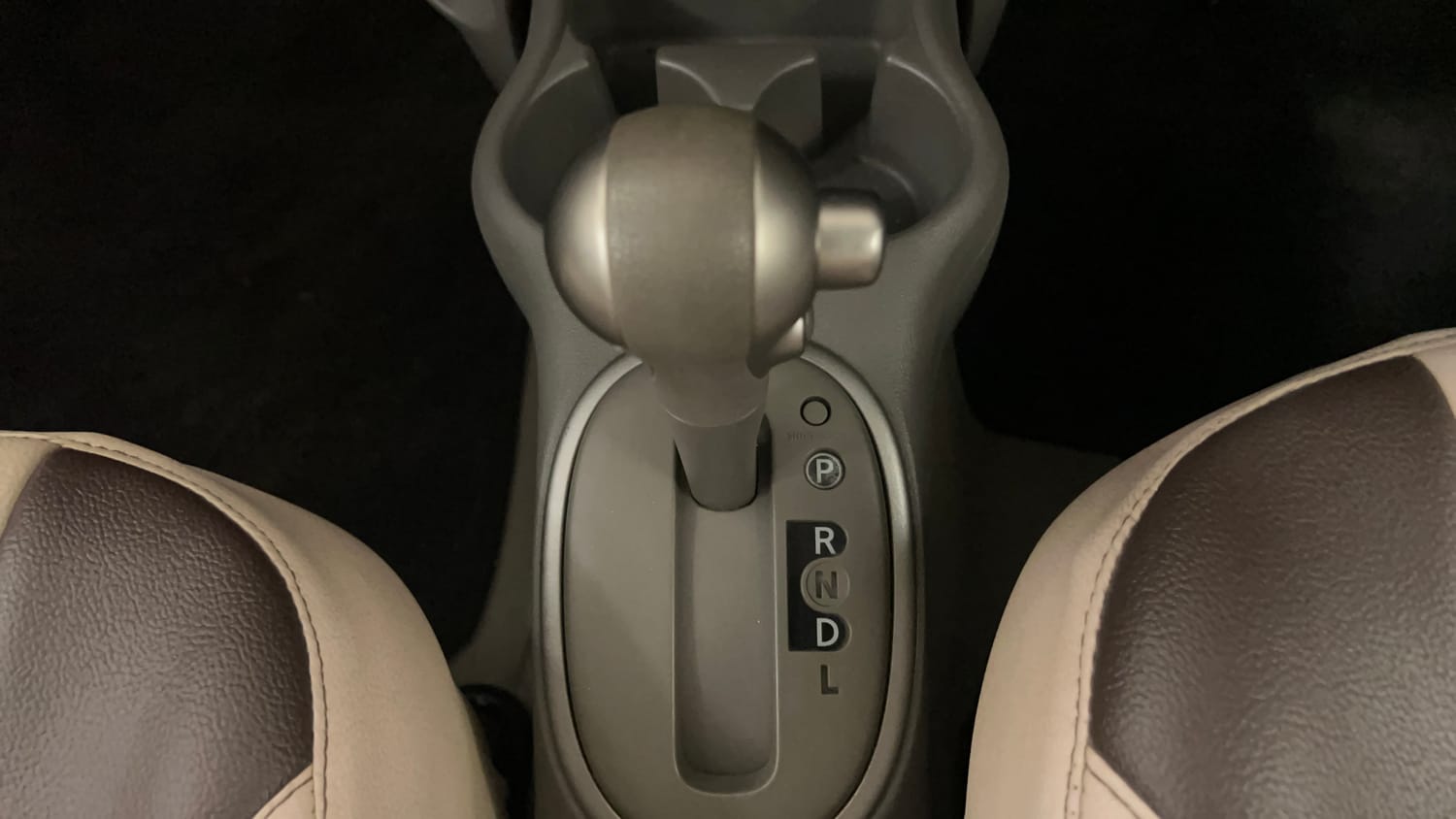 Used 2015 Nissan Micra XV CVT Petrol Automatic interior GEAR  KNOB VIEW