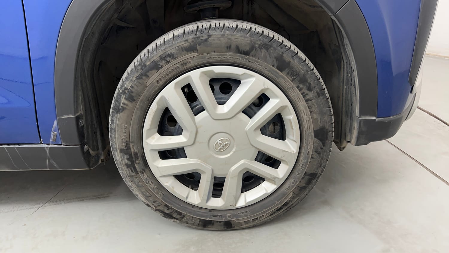 Used 2021 Toyota Urban Cruiser Mid Grade AT Petrol Automatic tyres RIGHT FRONT TYRE RIM VIEW