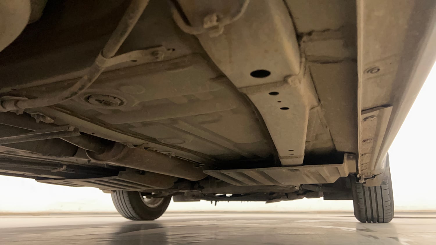 Used 2022 Maruti Suzuki Dzire ZXi CNG Cng Manual extra REAR RIGHT UNDERBODY VIEW