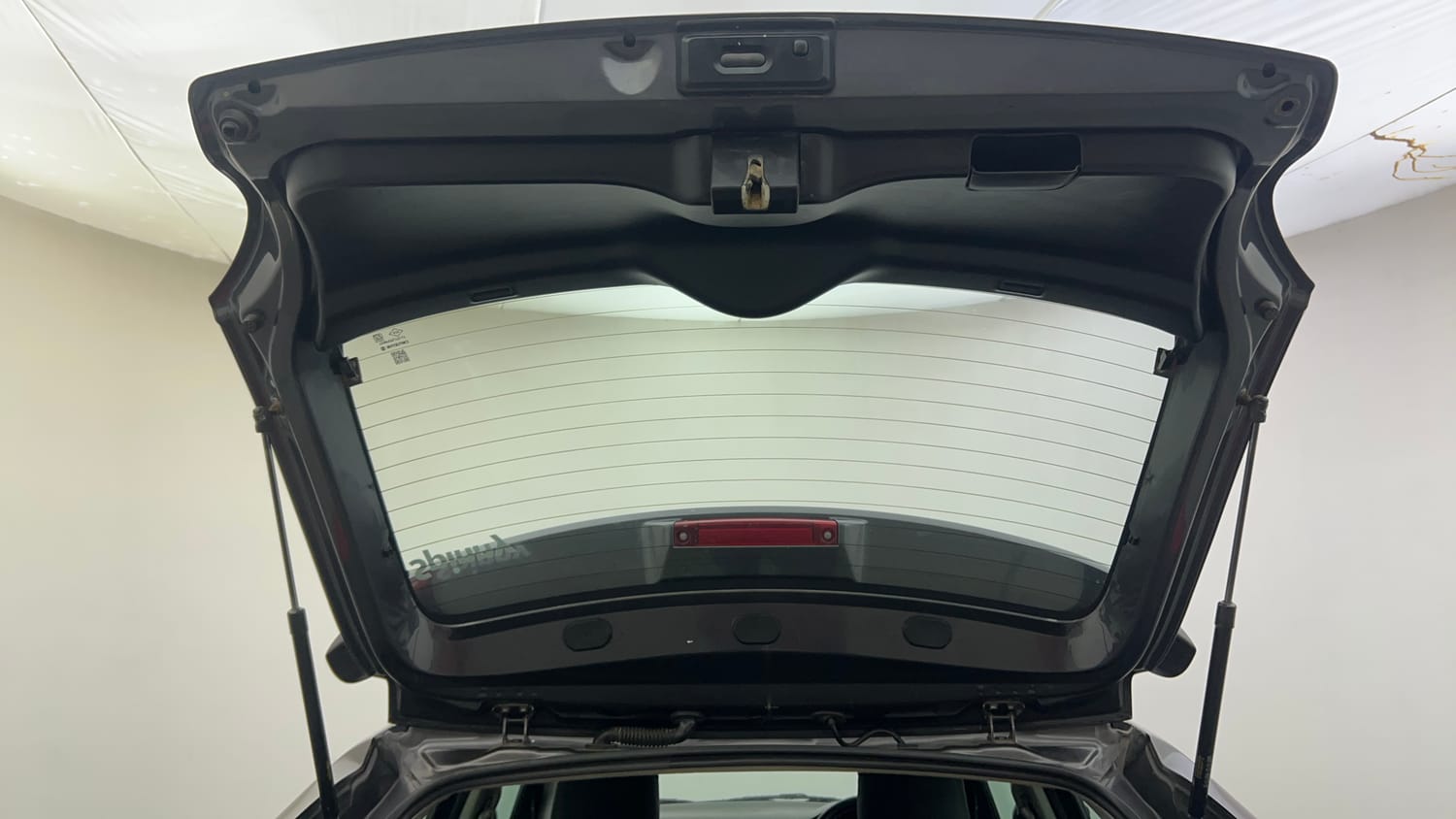 Used 2017 Maruti Suzuki Baleno RS 1.0 Petrol Manual interior DICKY DOOR OPEN VIEW