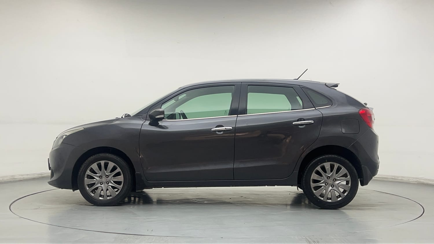 Used 2018 Maruti Suzuki Baleno Alpha 1.2 AT Petrol Automatic exterior LEFT SIDE VIEW