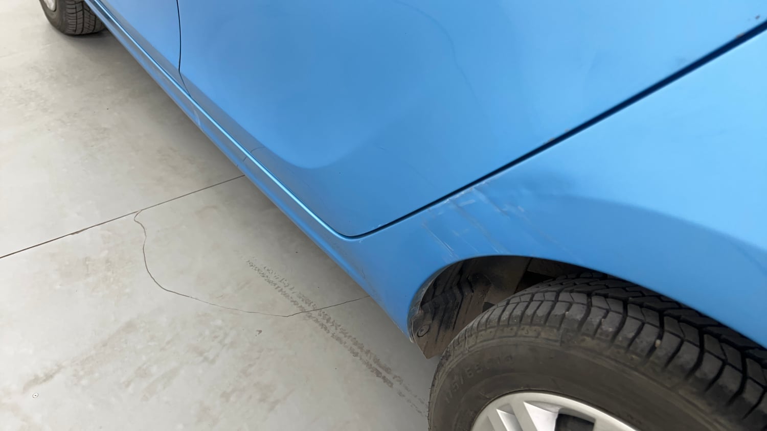 Used 2017 Tata Tiago Revotron XT Petrol Manual dents MINOR DENT