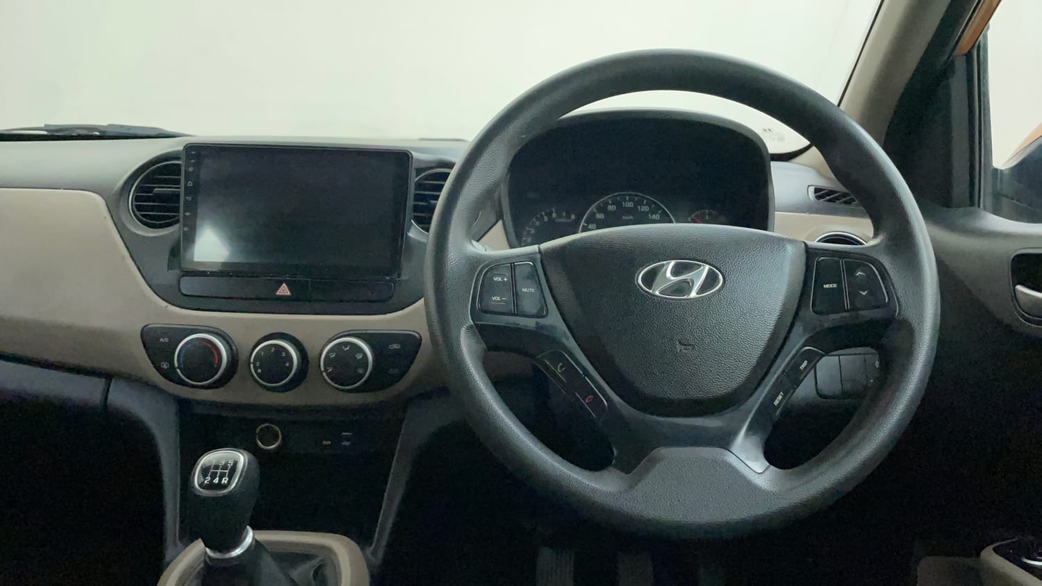 Used 2015 Hyundai Grand i10 Sportz 1.2 Kappa VTVT Petrol Manual interior STEERING VIEW