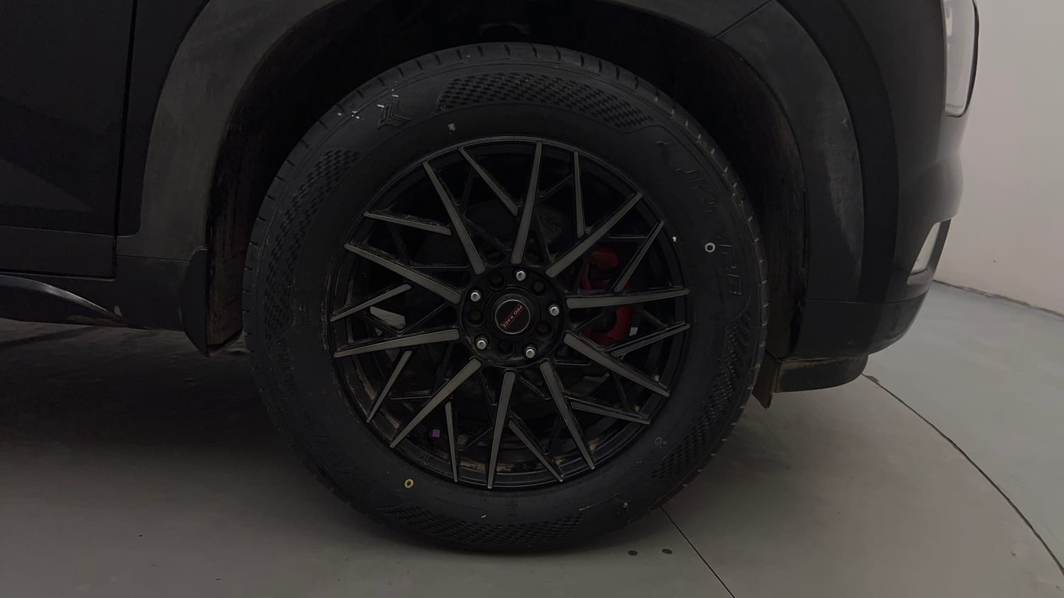 Used 2023 Hyundai Creta SX 1.5 Petrol Petrol Manual tyres RIGHT FRONT TYRE RIM VIEW