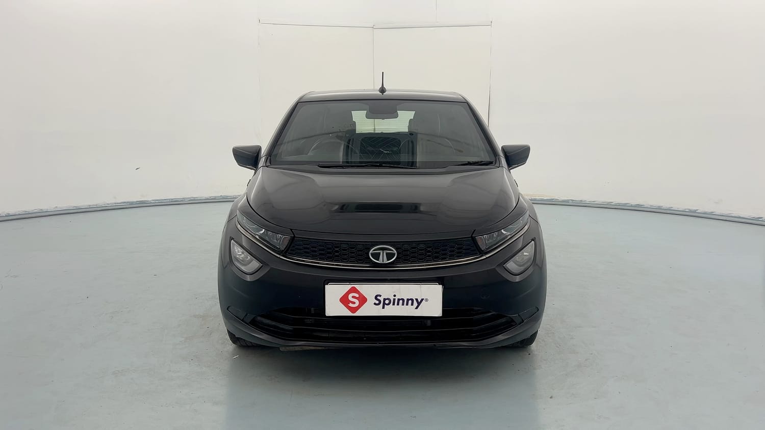 Used 2022 Tata Altroz XZ Plus Diesel Dark Edition Diesel Manual exterior FRONT VIEW