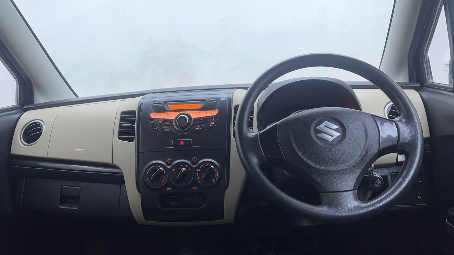 Used 2017 Maruti Suzuki Wagon R VXI Petrol Manual interior DASHBOARD VIEW