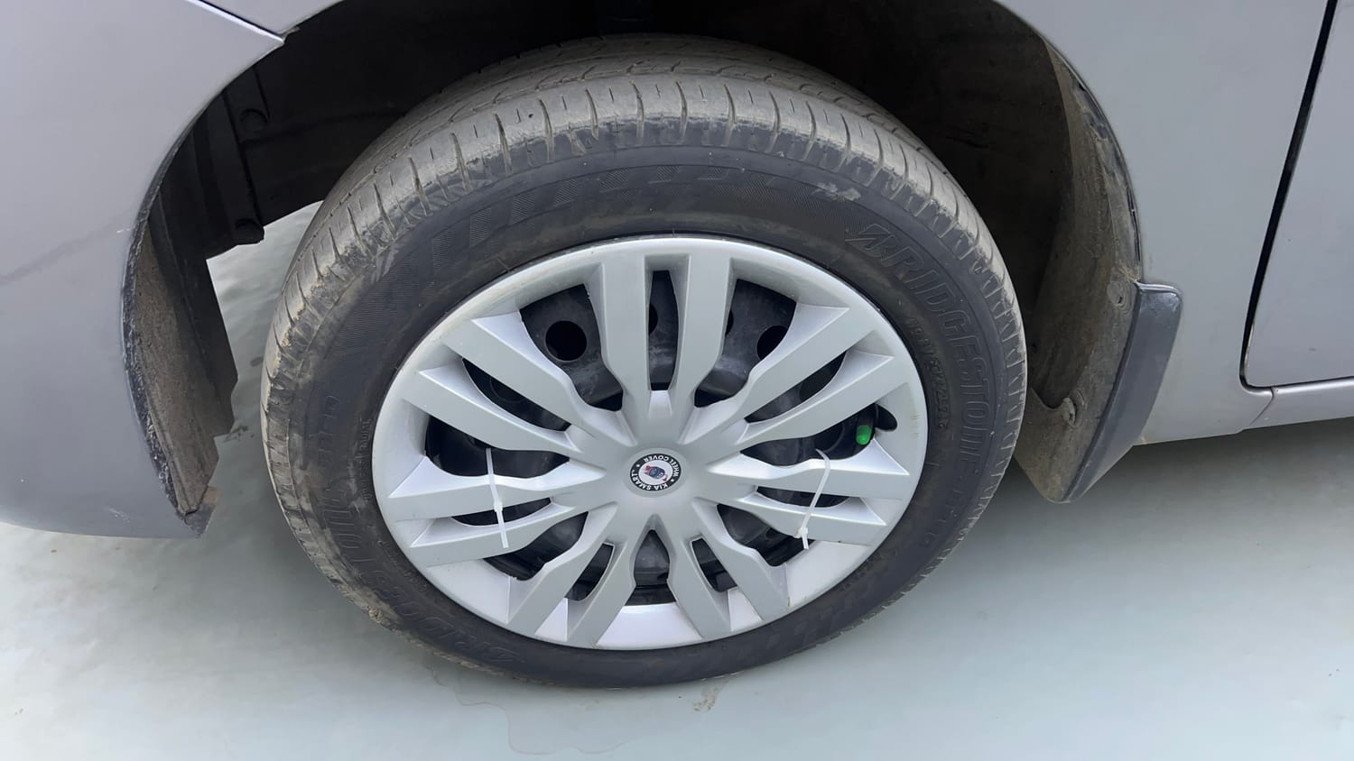 Used 2017 Maruti Suzuki Wagon R VXI Petrol Manual tyres LEFT FRONT TYRE RIM VIEW