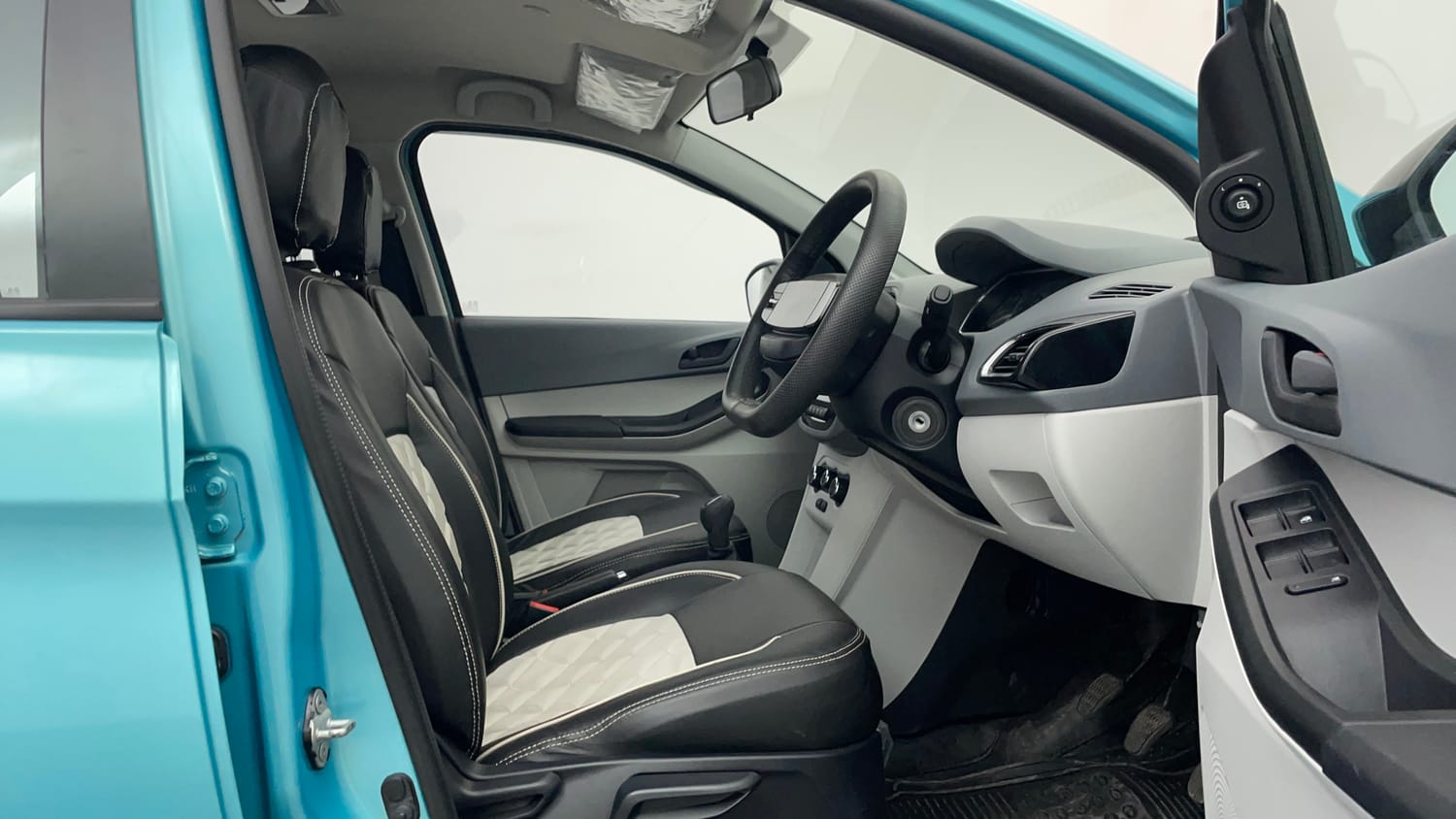 Used 2025 Tata Tiago XT Petrol Manual interior RIGHT SIDE FRONT DOOR CABIN VIEW