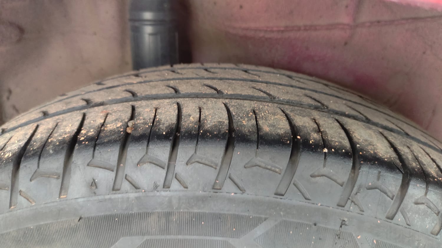 Used 2020 Honda Jazz ZX CVT Petrol Automatic tyres RIGHT REAR TYRE TREAD VIEW