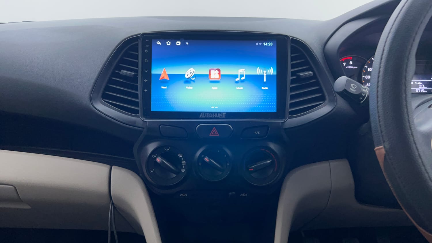 Used 2020 Hyundai Santro Era Executive Petrol Manual interior MUSIC SYSTEM & AC CONTROL VIEW