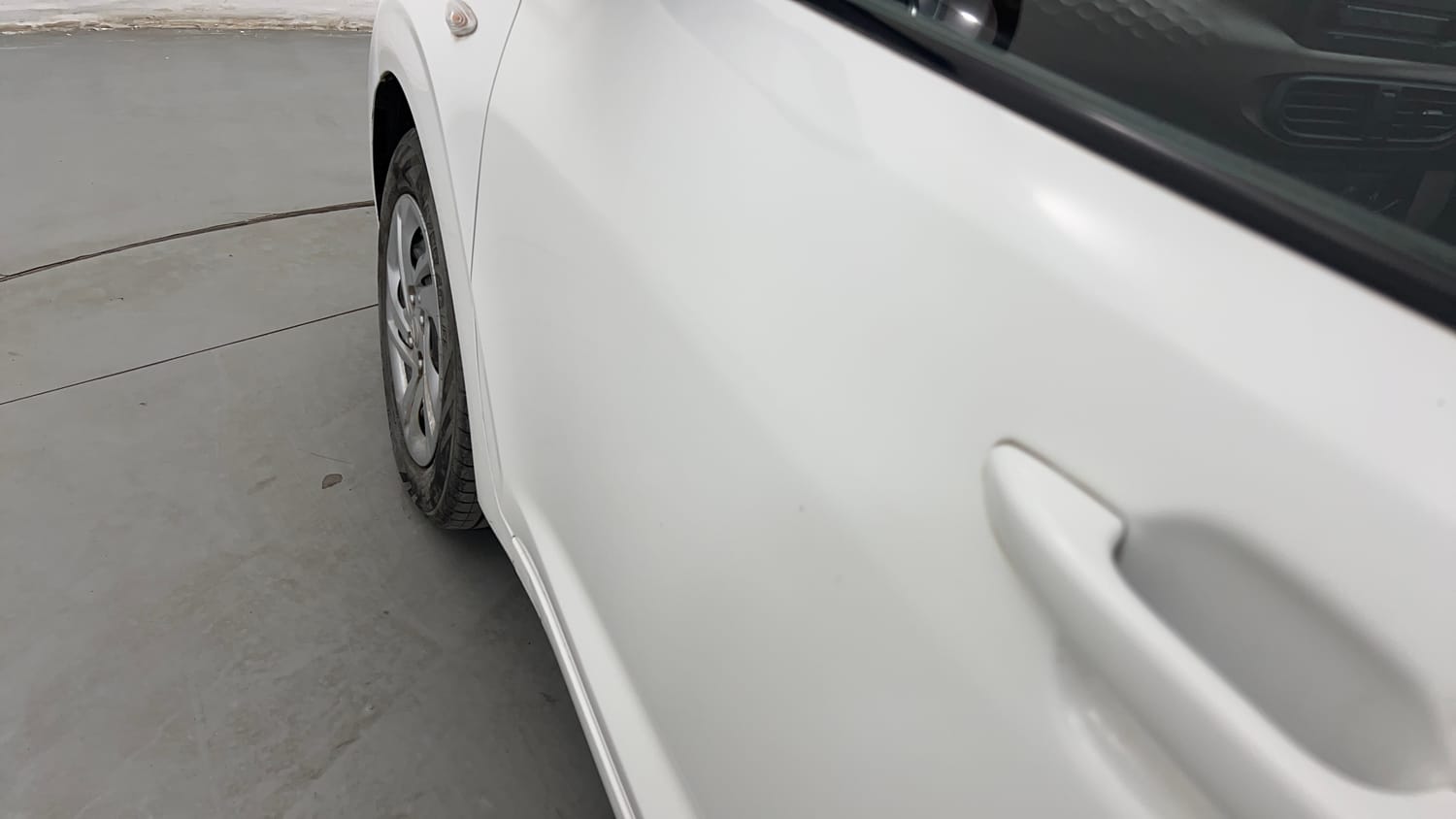 Used 2021 Hyundai Aura S 1.2 CNG Cng Manual dents MINOR SCRATCH