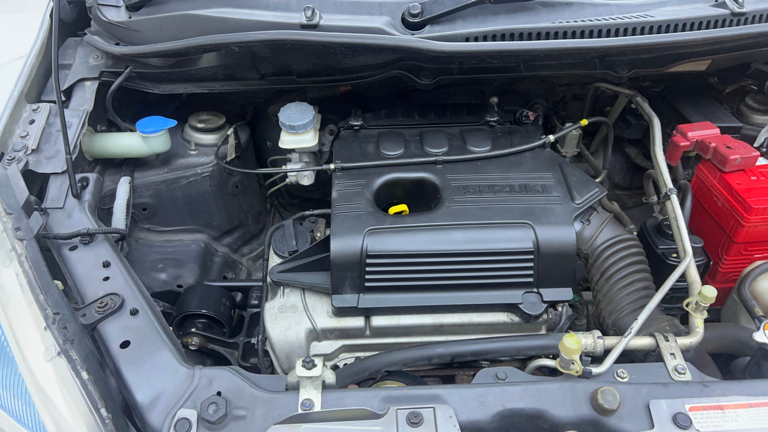 Used 2017 Maruti Suzuki Wagon R VXI Petrol Manual engine ENGINE RIGHT SIDE VIEW
