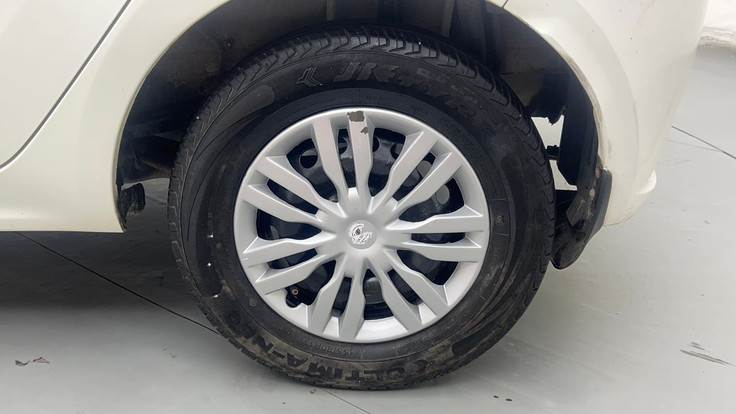 Used 2023 Tata Tiago XE Petrol Manual tyres LEFT REAR TYRE RIM VIEW