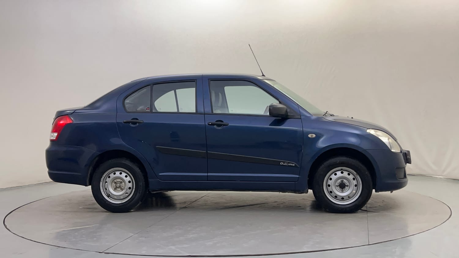 Used 2012 Maruti Suzuki Swift Dzire LXi 1.2 BS-IV Petrol Manual exterior RIGHT SIDE VIEW