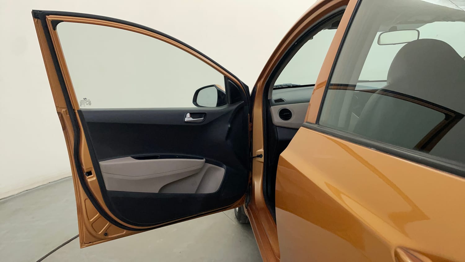 Used 2015 Hyundai Grand i10 Sportz 1.2 Kappa VTVT Petrol Manual interior LEFT FRONT DOOR OPEN VIEW