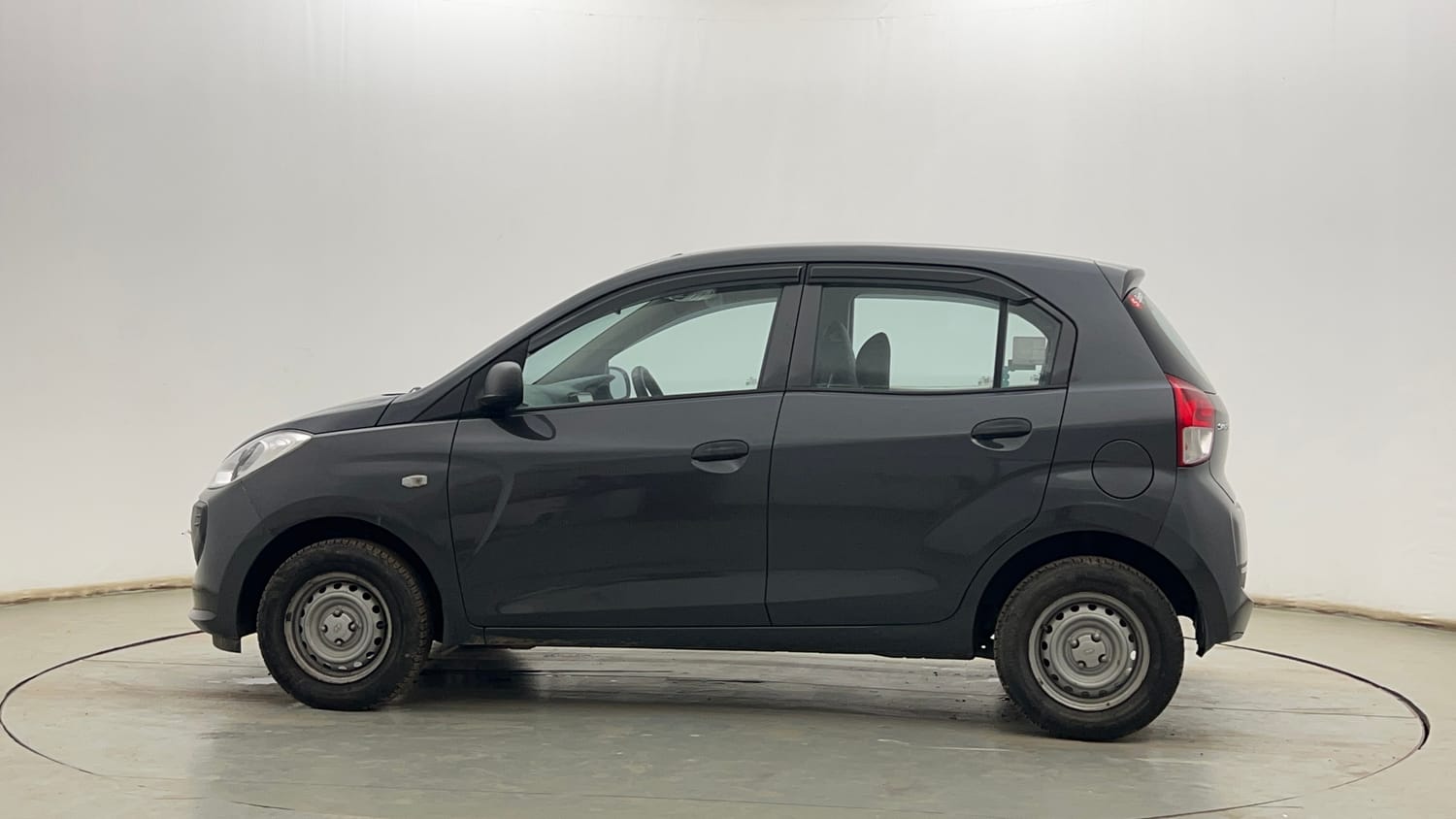 Used 2020 Hyundai Santro Era Executive Petrol Manual exterior LEFT SIDE VIEW