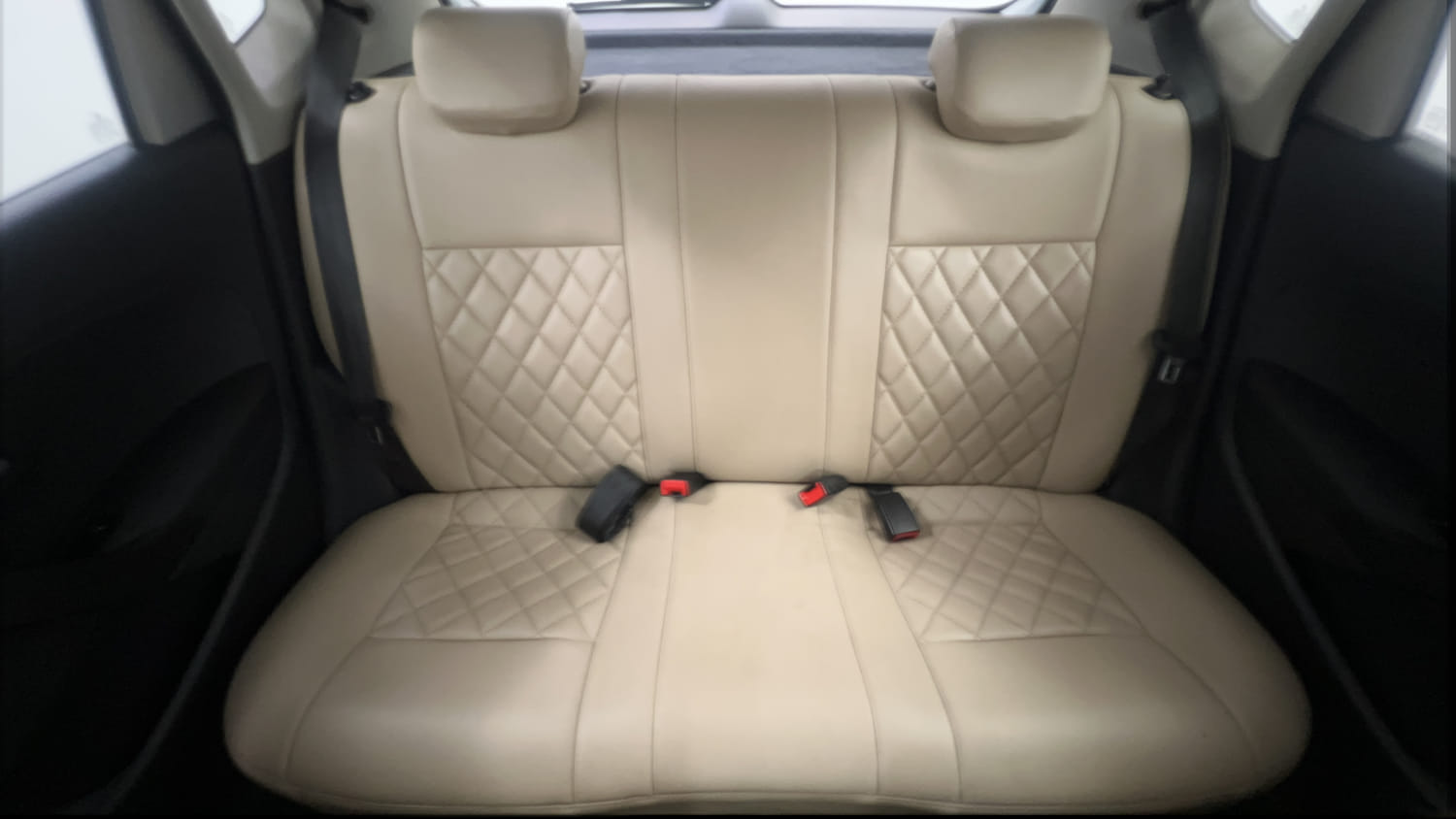 Used 2015 Volkswagen Polo Comfortline 1.2L (P) Petrol Manual interior REAR SEAT CONDITION VIEW