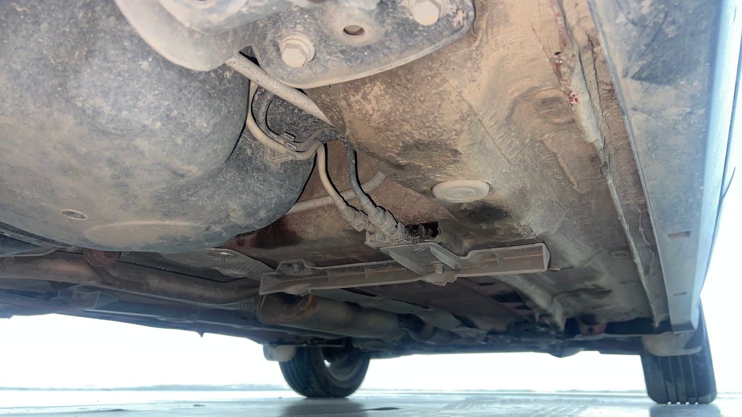Used 2022 Skoda Kushaq Style 1.0L TSI AT Petrol Automatic extra REAR RIGHT UNDERBODY VIEW
