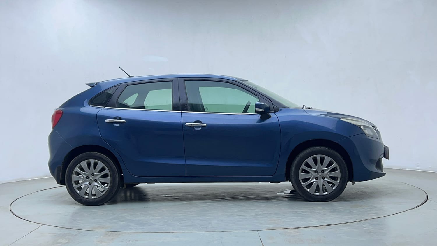 Used 2018 Maruti Suzuki Baleno Alpha Petrol+CNG (Outside Fitted) Cng Manual exterior RIGHT SIDE VIEW