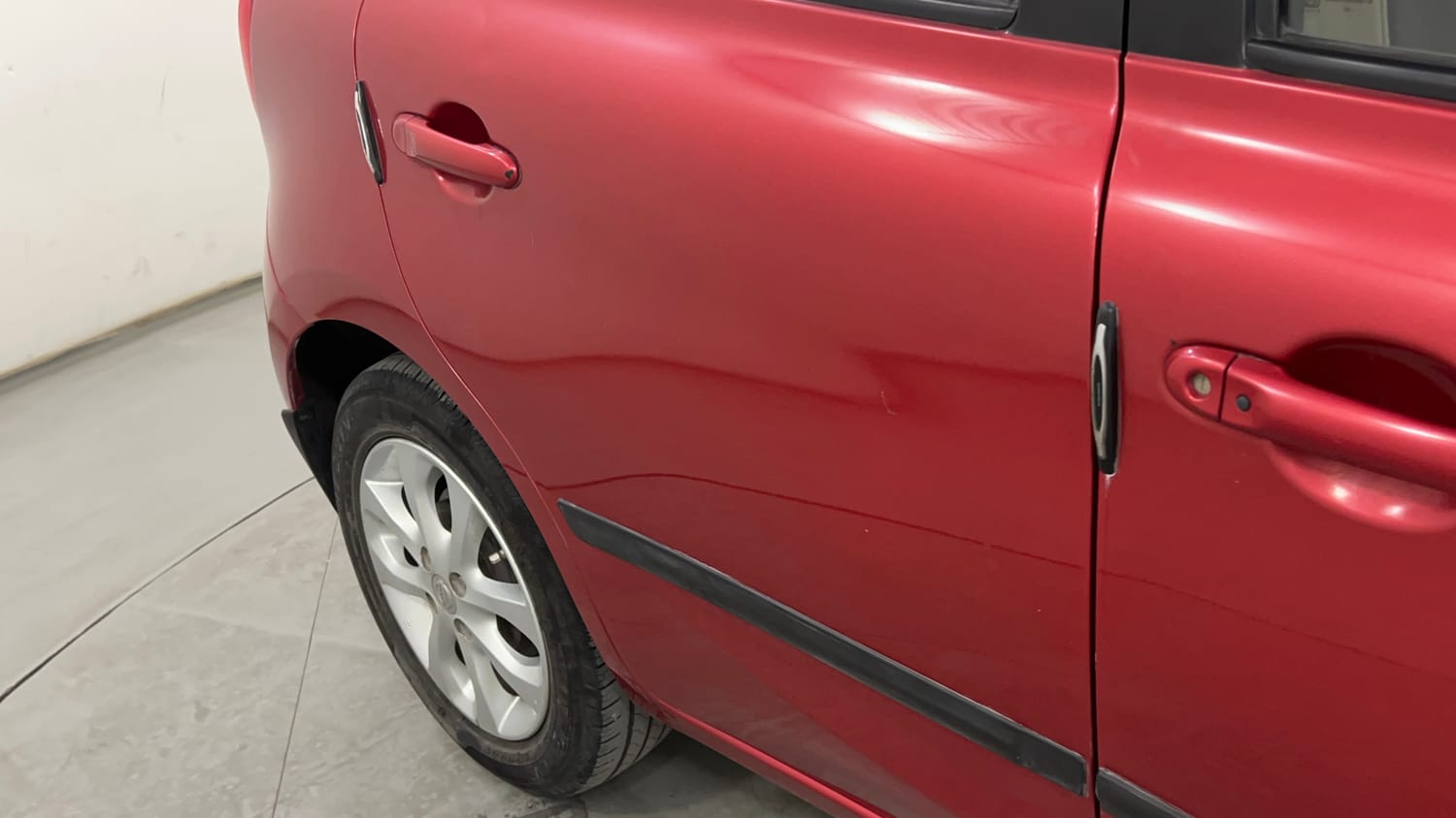 Used 2015 Nissan Micra XV CVT Petrol Automatic dents MINOR SCRATCH