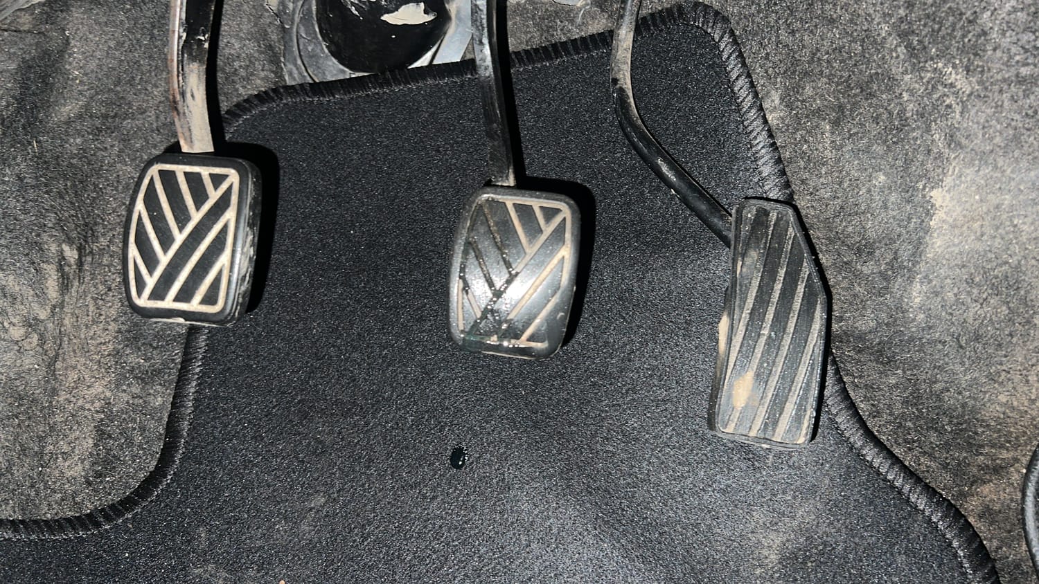 Used 2014 Maruti Suzuki Wagon R LXI Petrol Manual interior PEDALS VIEW