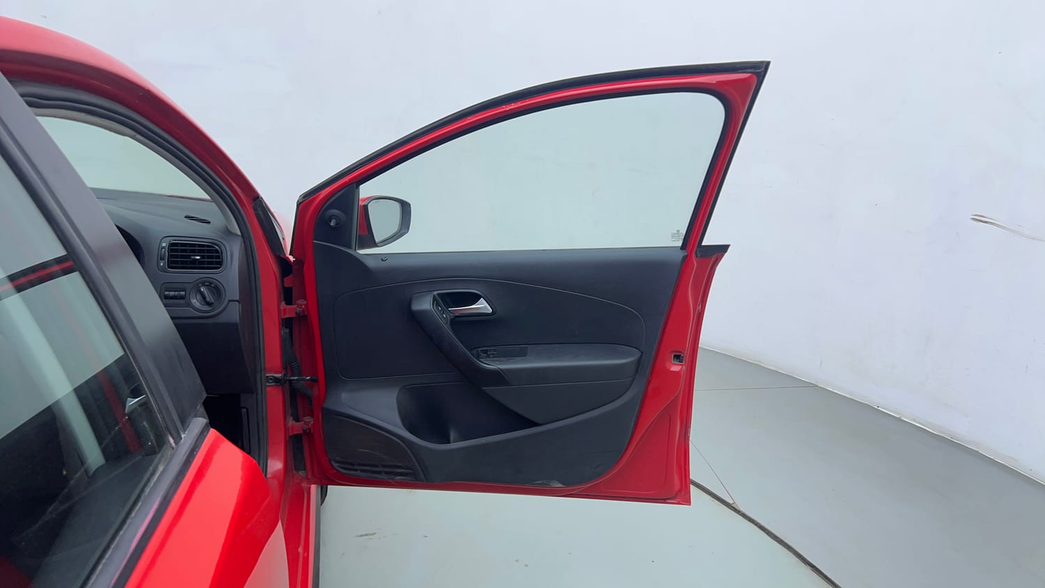Used 2021 Volkswagen Polo Trendline 1.0L MPI Petrol Manual interior RIGHT FRONT DOOR OPEN VIEW