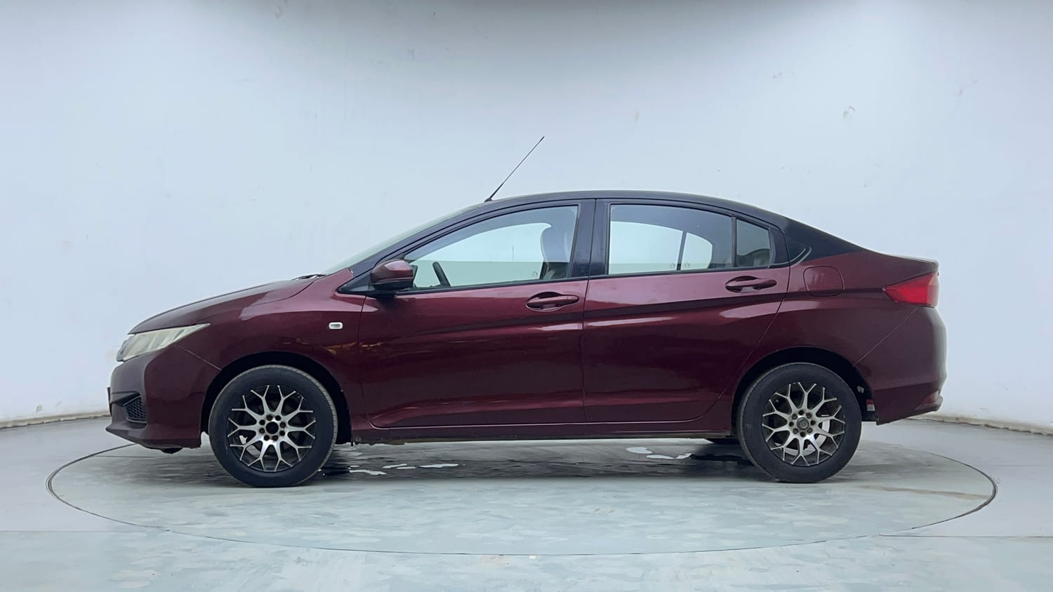 Used 2016 Honda City S Diesel Diesel Manual exterior LEFT SIDE VIEW