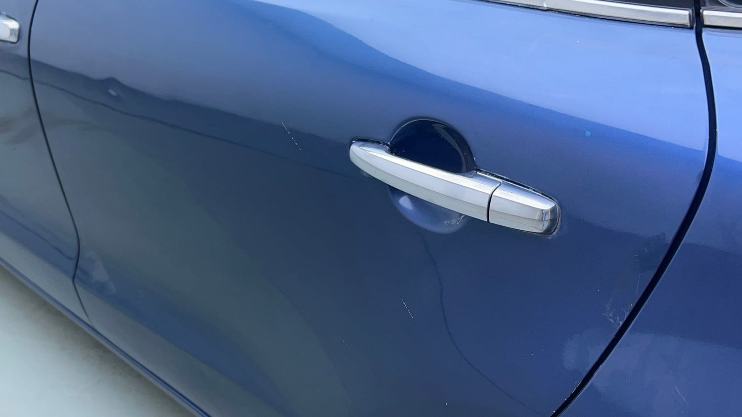 Used 2018 Maruti Suzuki Baleno Alpha Petrol+CNG (Outside Fitted) Cng Manual dents MINOR DENT
