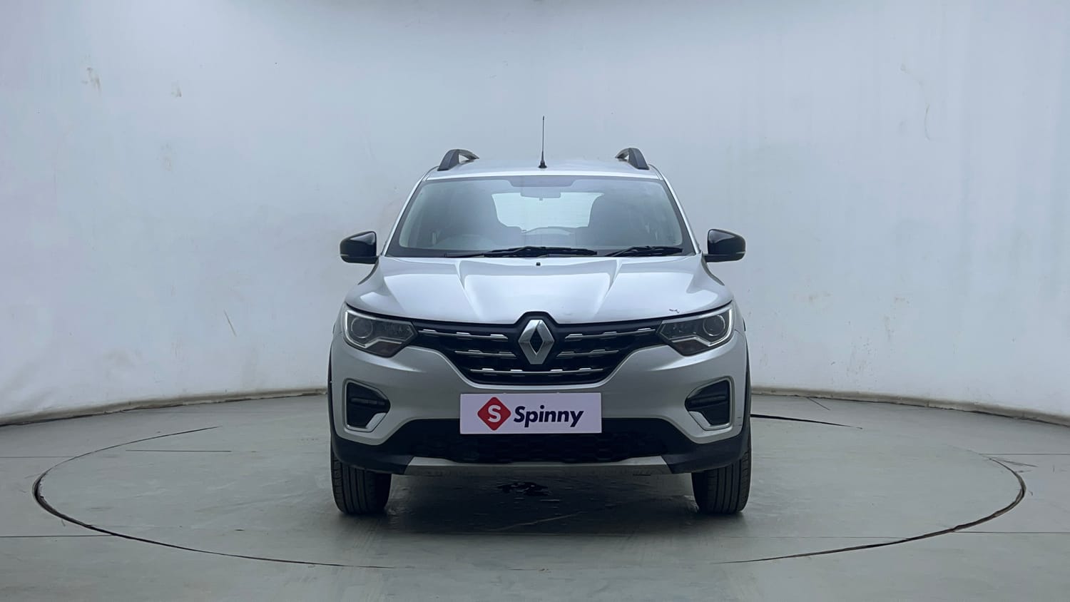 Used 2023 Renault Triber RXZ Petrol Manual exterior FRONT VIEW