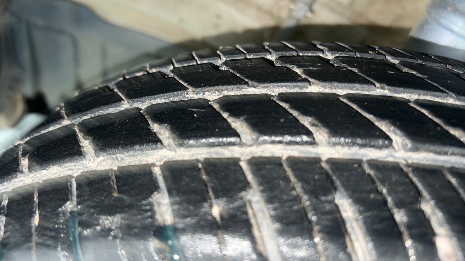 Used 2023 Maruti Suzuki Alto K10 VXi Plus Petrol Manual tyres LEFT FRONT TYRE TREAD VIEW