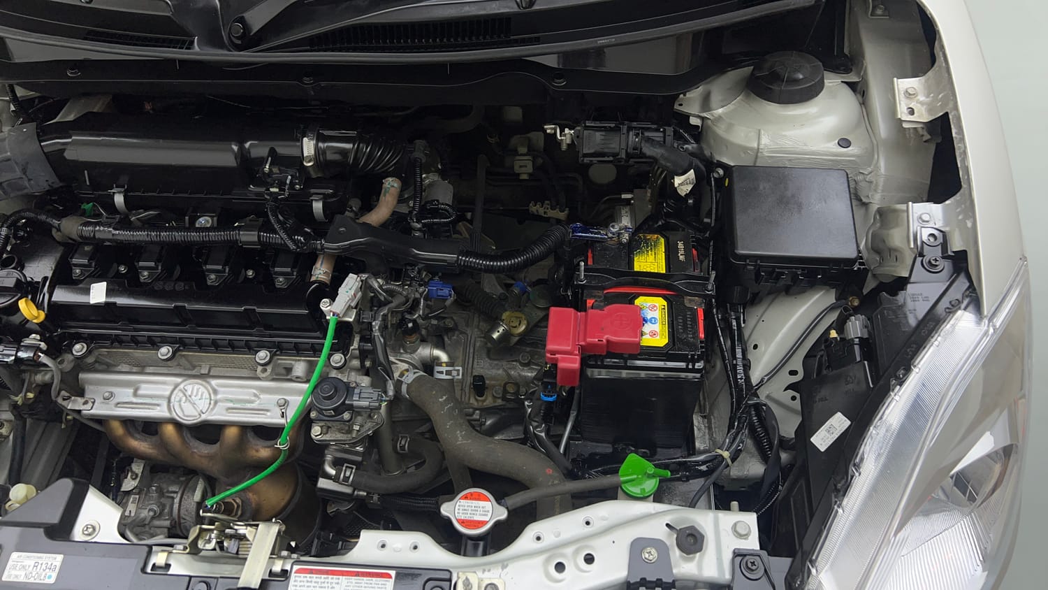 Used 2022 Maruti Suzuki Swift VXi Petrol Manual engine ENGINE LEFT SIDE VIEW