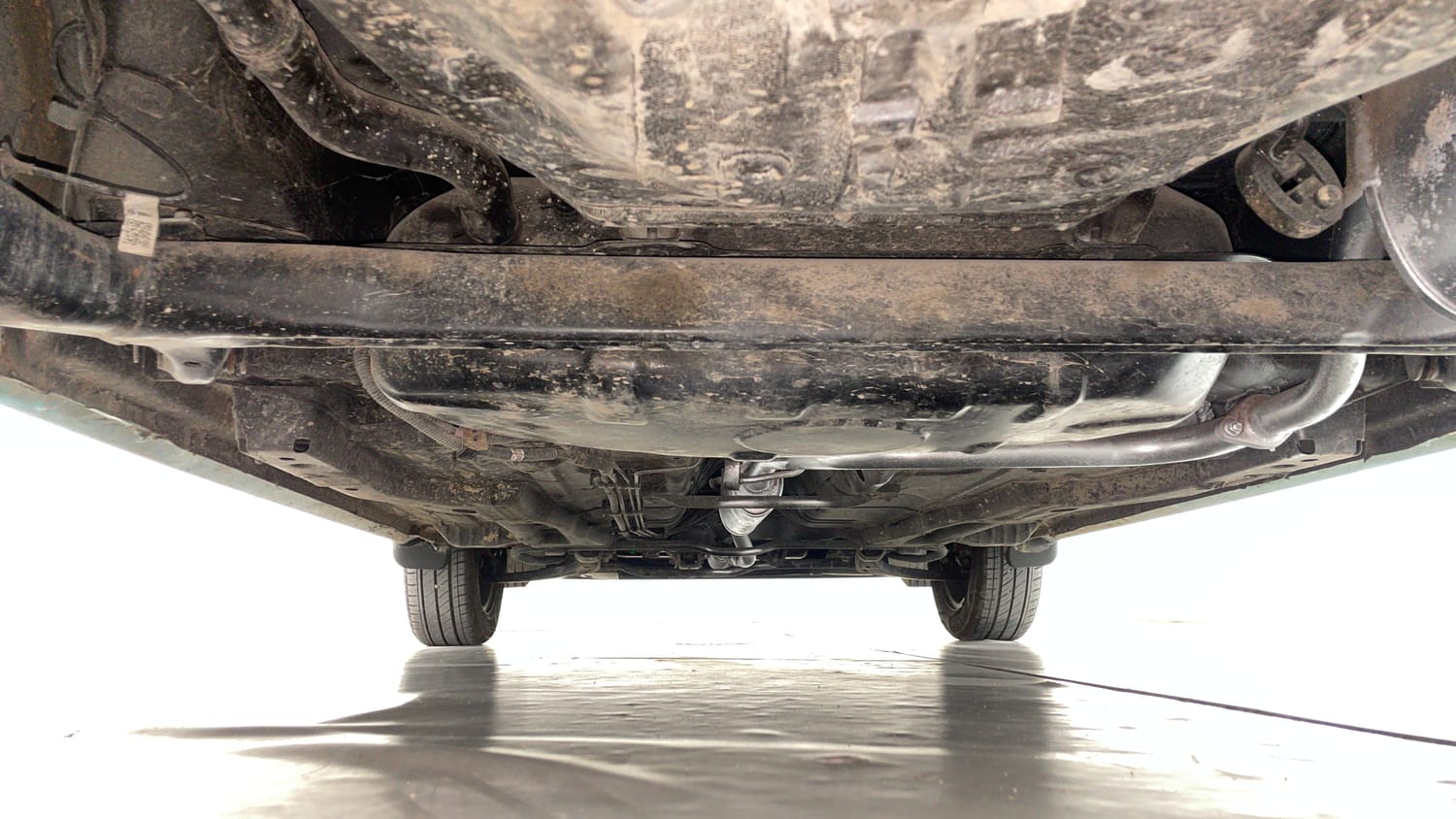 Used 2025 Tata Tiago XT Petrol Manual extra REAR UNDERBODY VIEW (TAKEN FROM REAR)