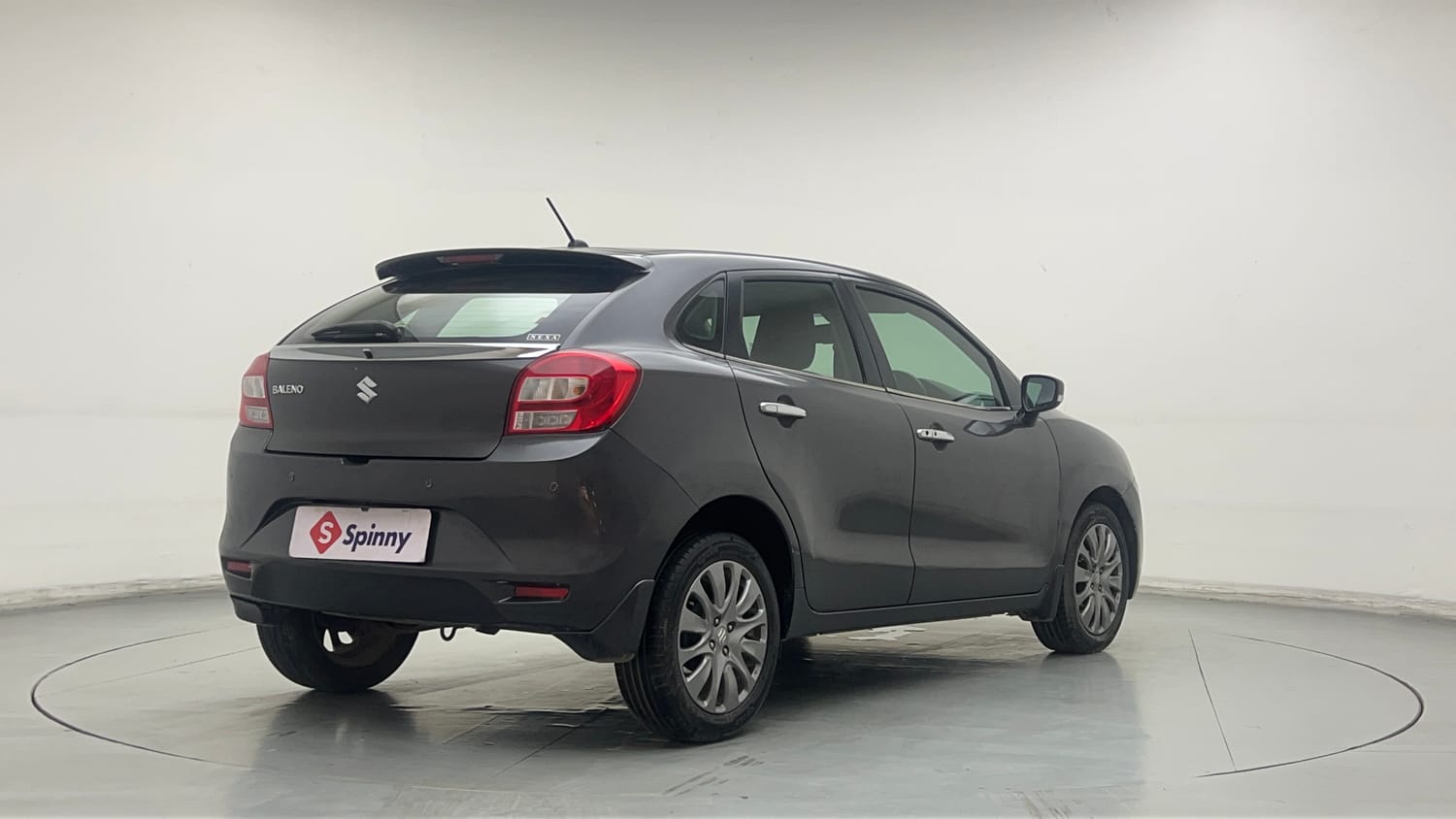 Used 2018 Maruti Suzuki Baleno Alpha 1.2 AT Petrol Automatic exterior RIGHT REAR CORNER VIEW