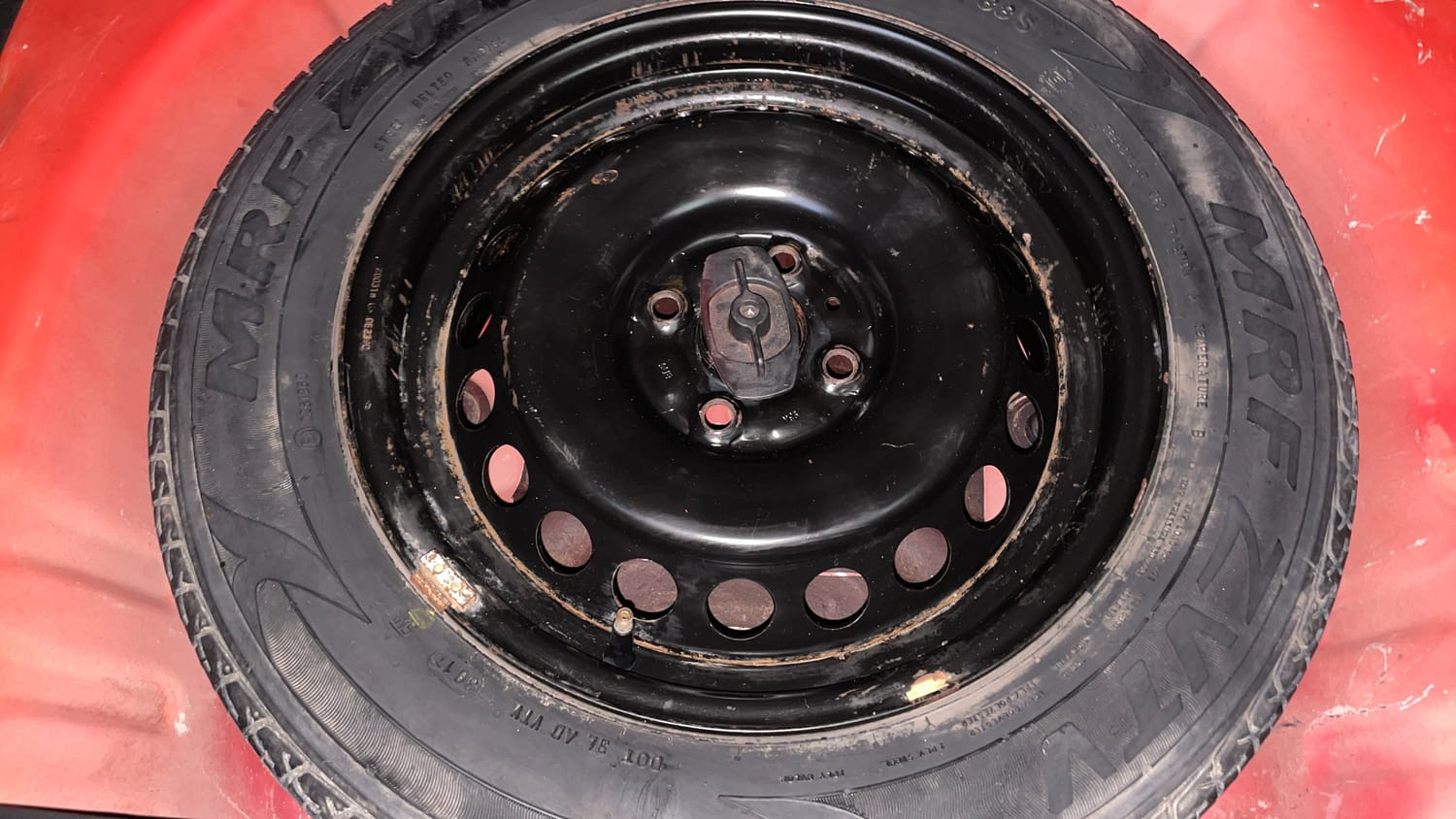 Used 2018 Maruti Suzuki Baleno Delta 1.2 Petrol Manual tyres SPARE TYRE VIEW