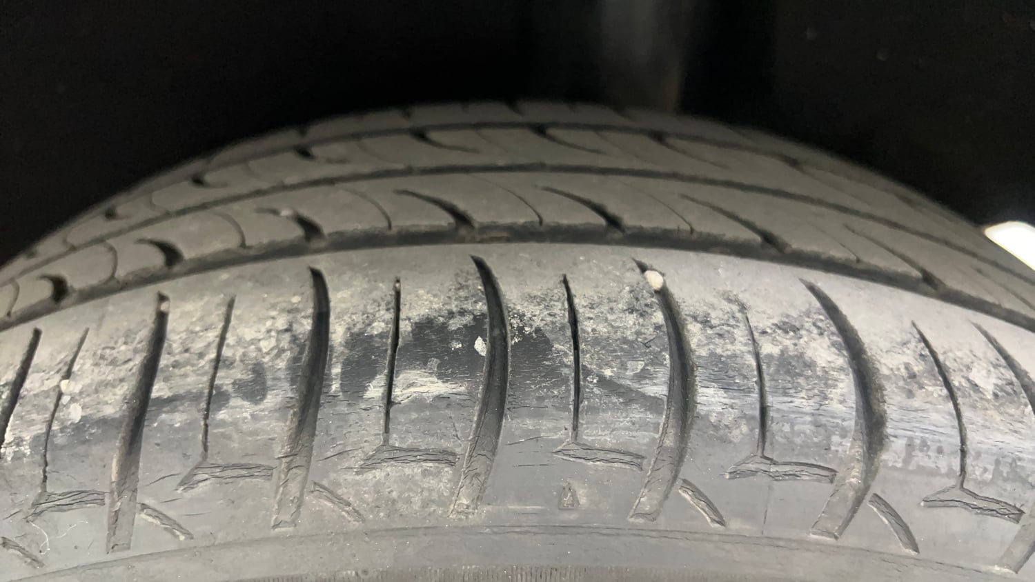 Used 2020 Maruti Suzuki Baleno Zeta Petrol Manual tyres LEFT REAR TYRE TREAD VIEW