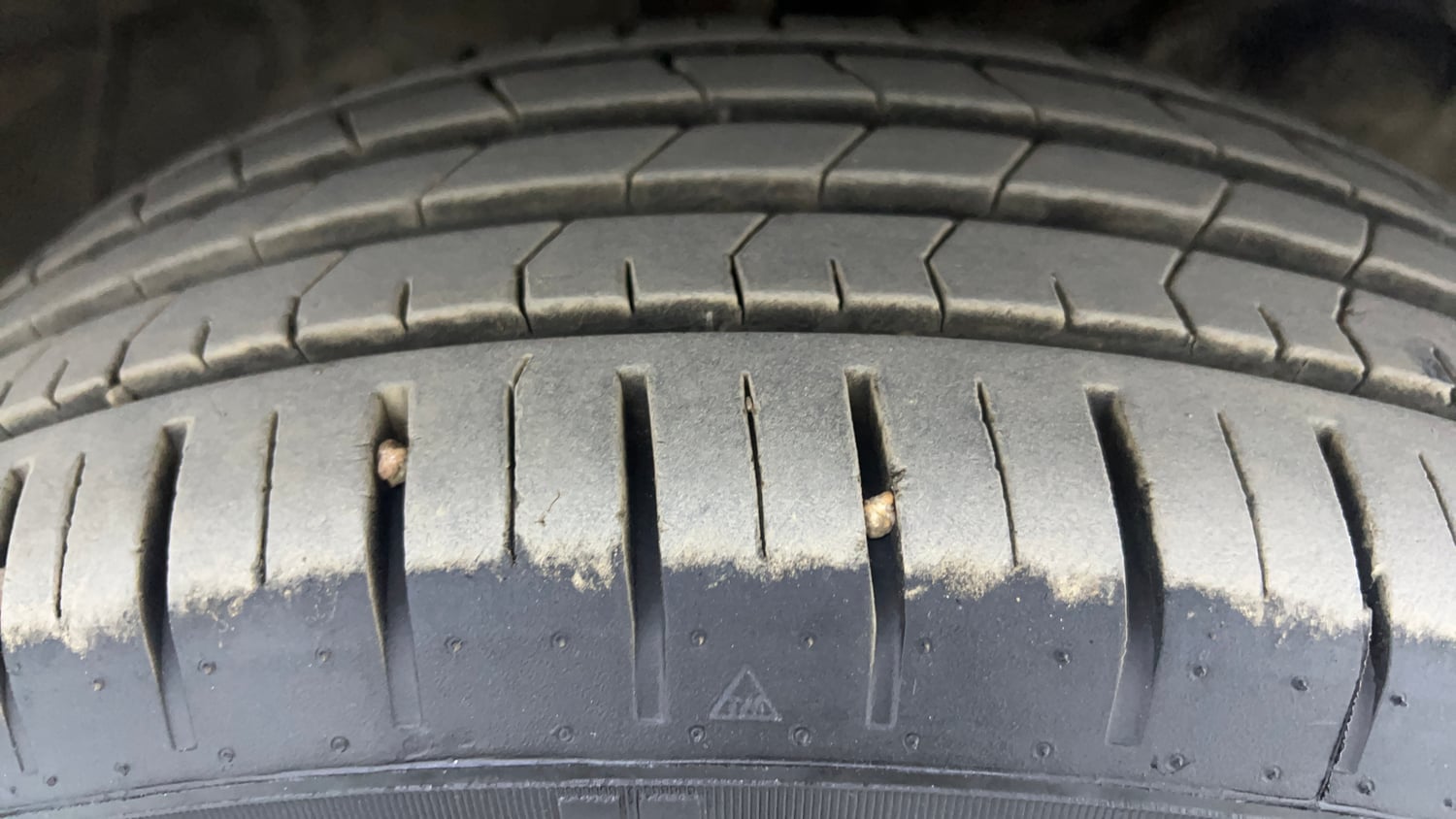Used 2024 Maruti Suzuki Baleno Zeta AGS Petrol Automatic tyres RIGHT FRONT TYRE TREAD VIEW