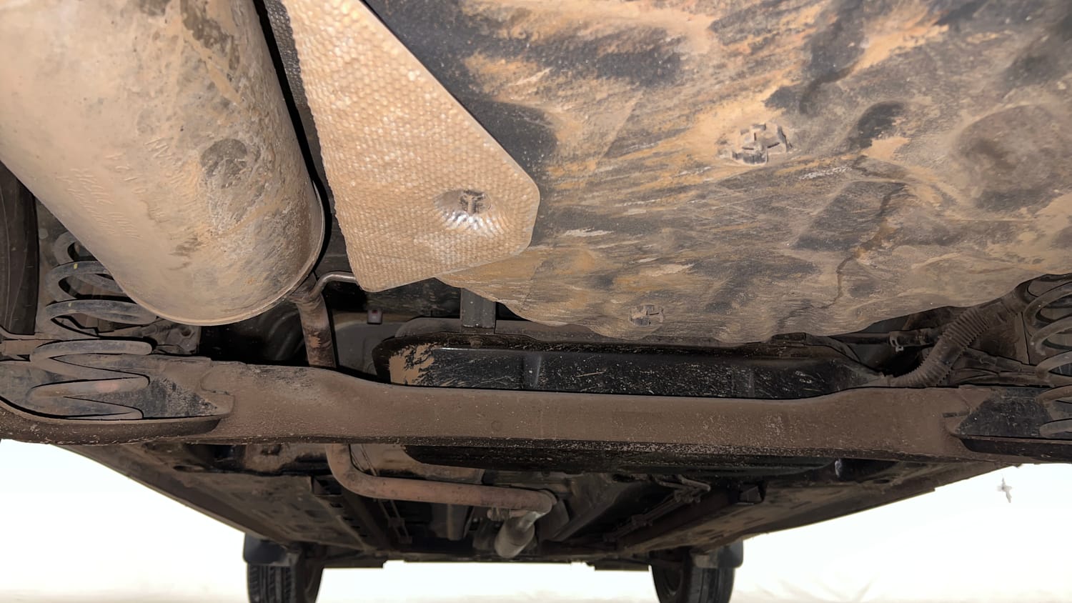 Used 2024 Nissan Magnite XL AMT Petrol Automatic extra REAR UNDERBODY VIEW (TAKEN FROM REAR)