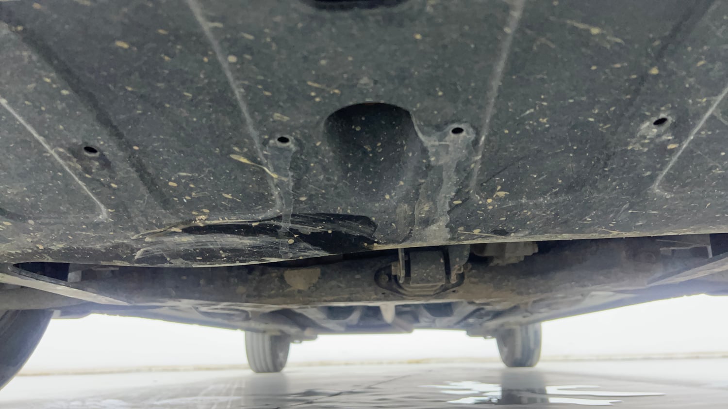 Used 2019 Hyundai Elite i20 Sportz Plus 1.2 Petrol Manual extra FRONT LEFT UNDERBODY VIEW
