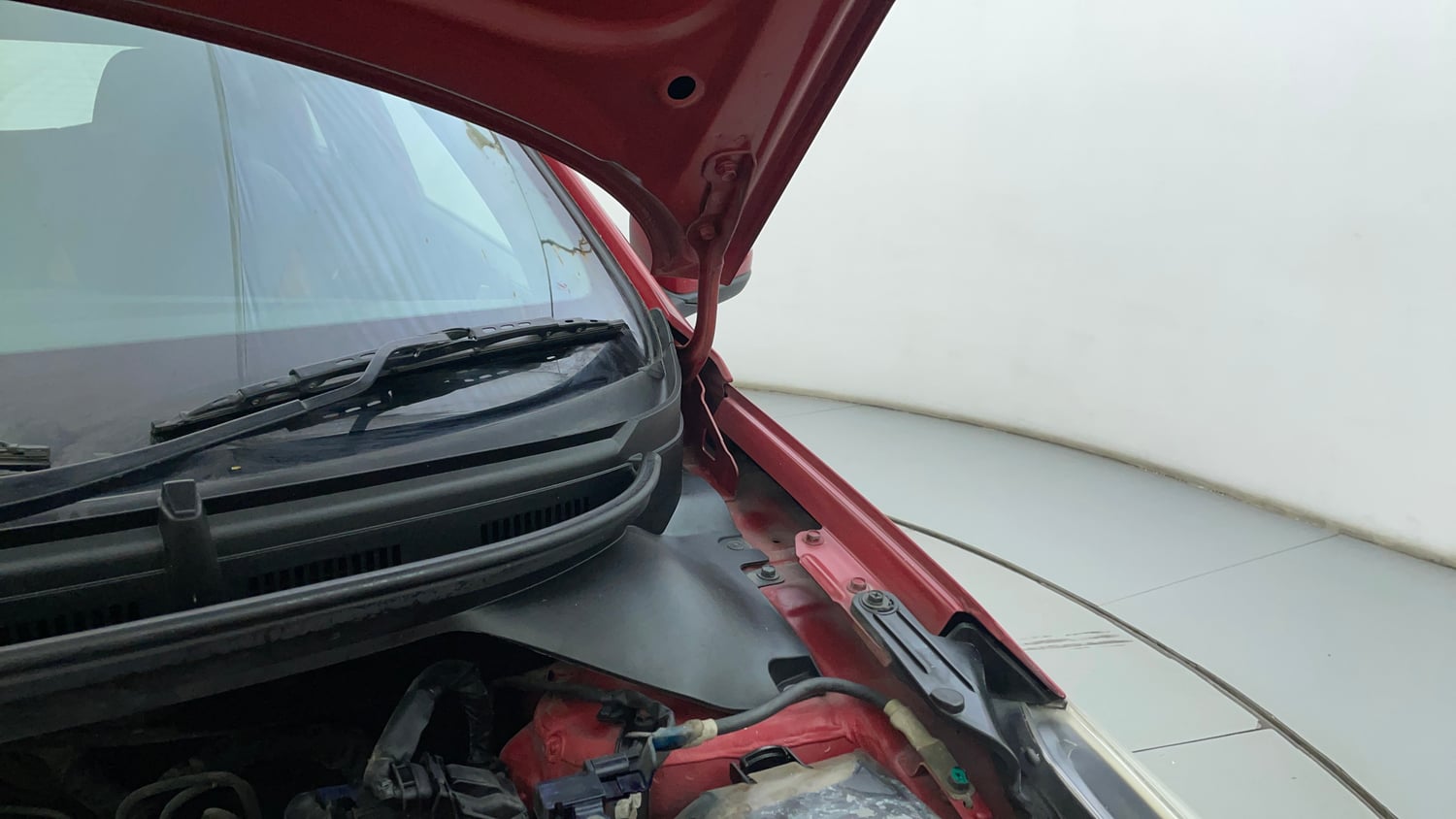Used 2016 Hyundai i20 Active 1.2 S Petrol Manual engine ENGINE LEFT SIDE HINGE & APRON VIEW