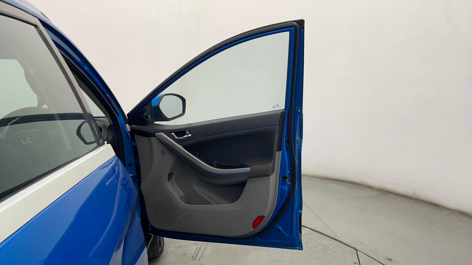 Used 2019 Tata Nexon XZ Plus Diesel Diesel Manual interior RIGHT FRONT DOOR OPEN VIEW