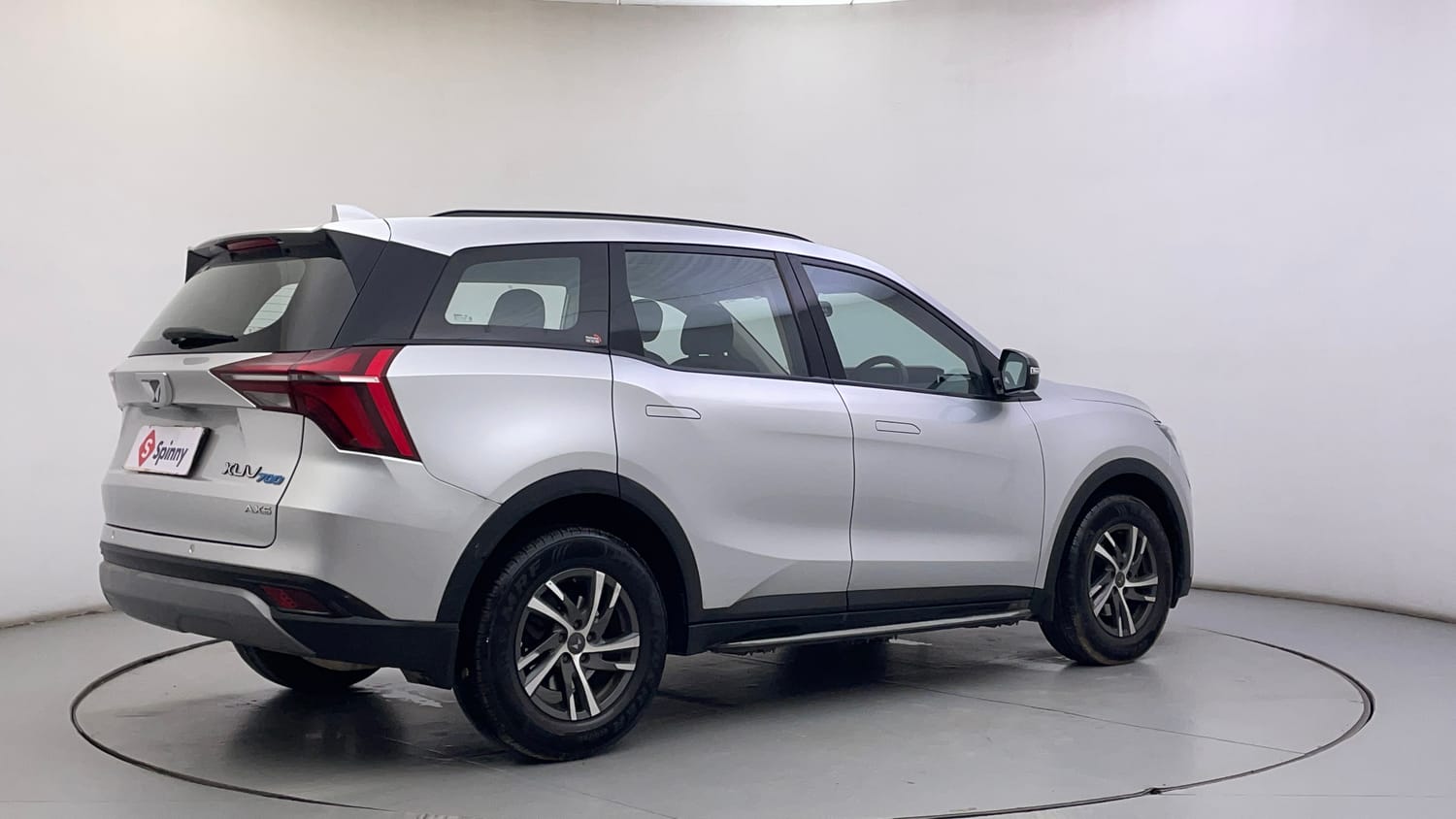 Used 2022 Mahindra XUV700 AX 5 Petrol AT 5 STR Petrol Automatic exterior RIGHT REAR CORNER VIEW