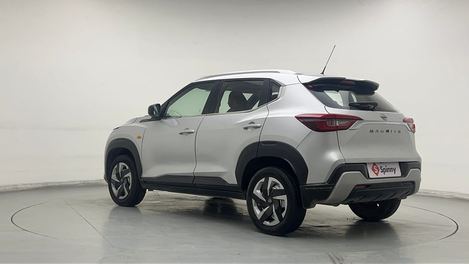 Used 2021 Nissan Magnite XE Petrol Manual exterior LEFT REAR CORNER VIEW