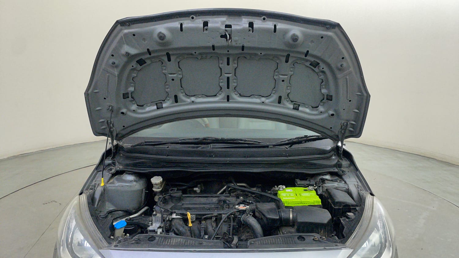 Used 2012 Hyundai i20 Sportz 1.2 Petrol Manual engine ENGINE & BONNET OPEN FRONT VIEW