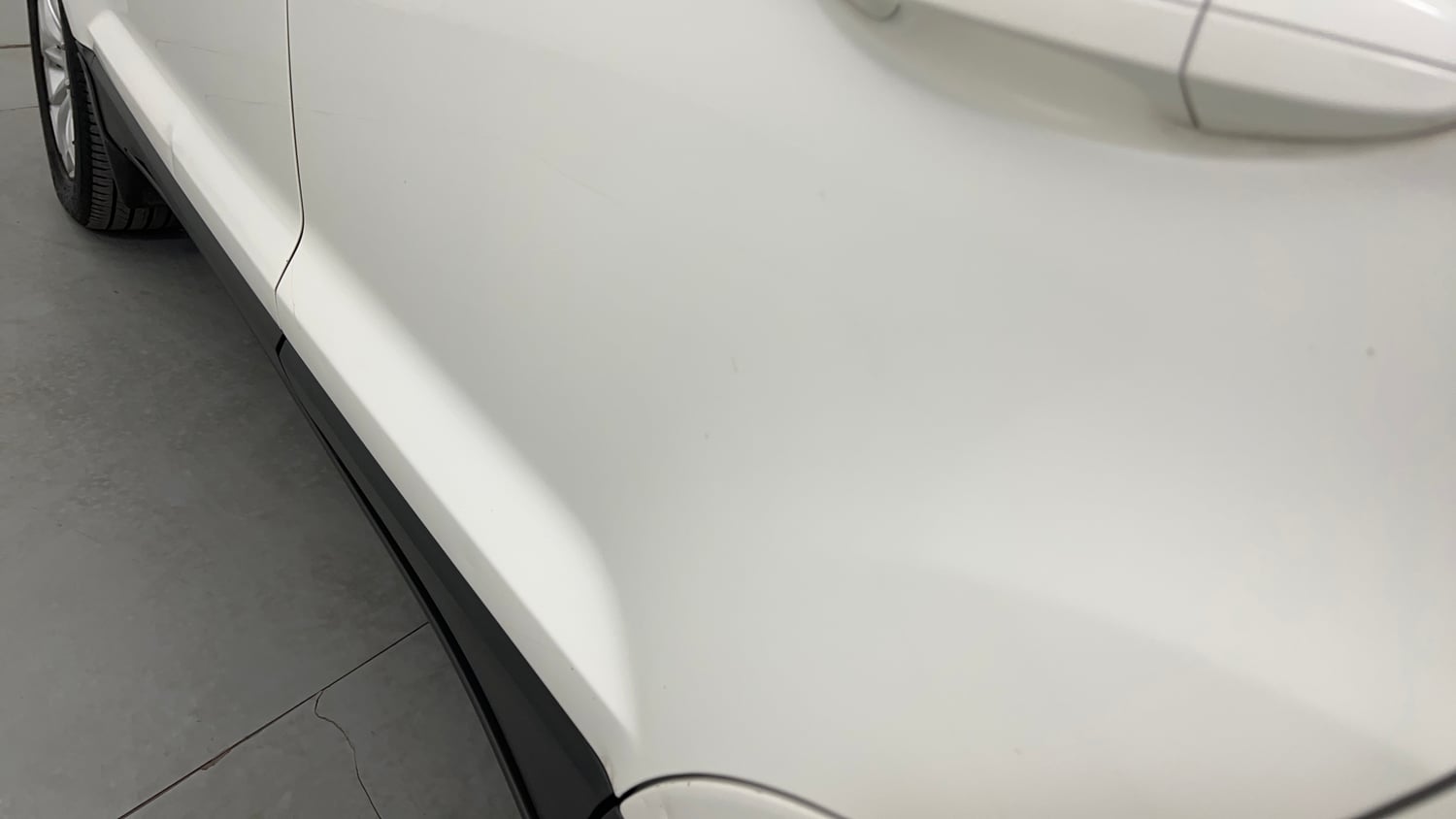 Used 2017 Ford EcoSport Titanium 1.5L Ti-VCT AT Petrol Automatic dents MINOR SCRATCH