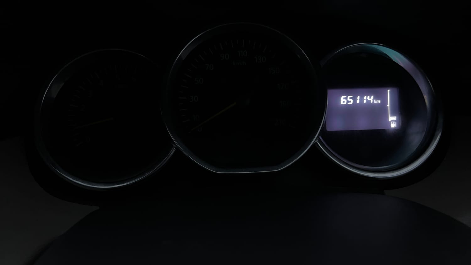 Used 2015 Renault Duster RxL Petrol Petrol Manual interior CLUSTERMETER VIEW