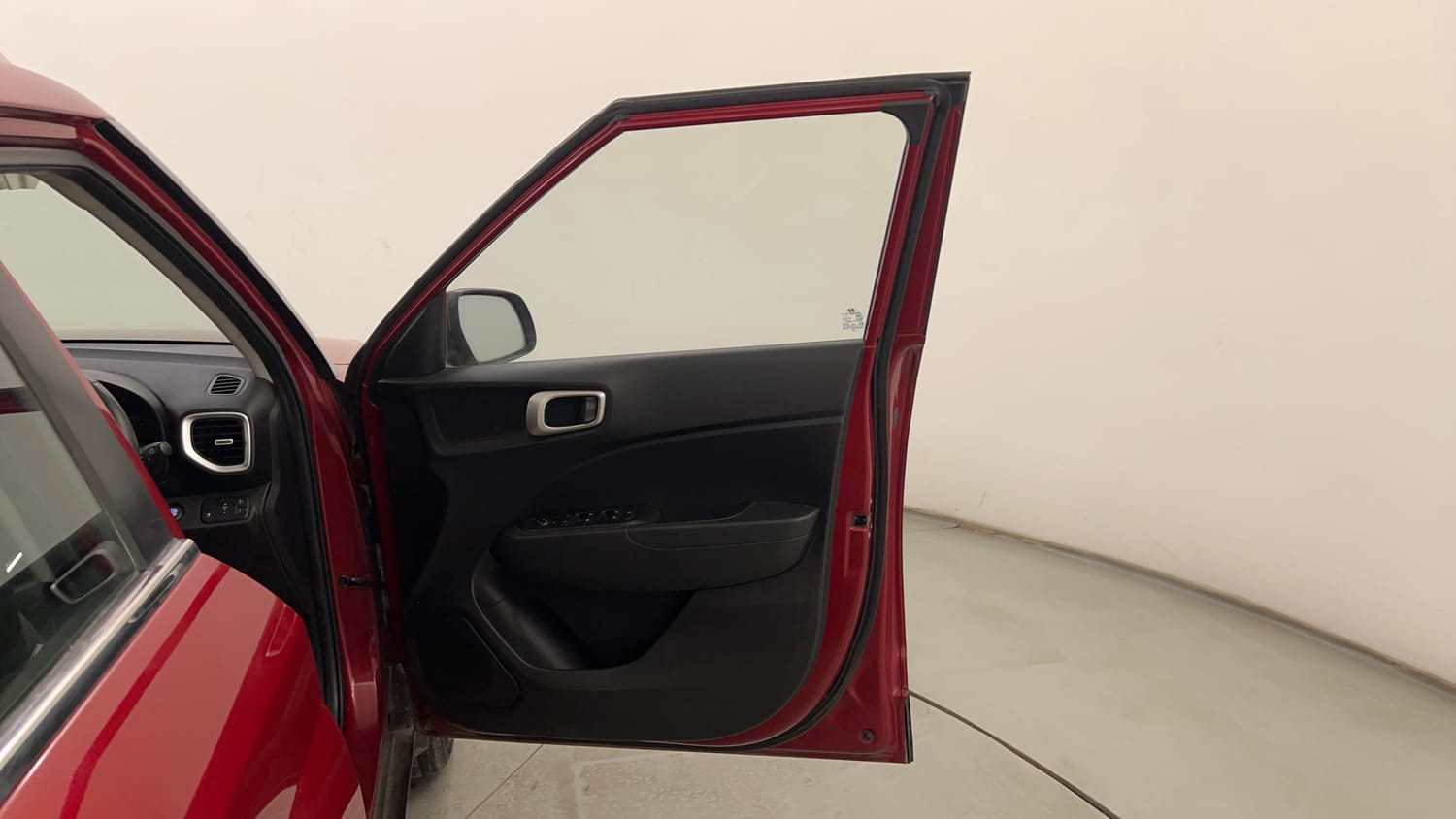 Used 2019 Hyundai Venue SX Plus 1.0 Turbo DCT Petrol Automatic interior RIGHT FRONT DOOR OPEN VIEW