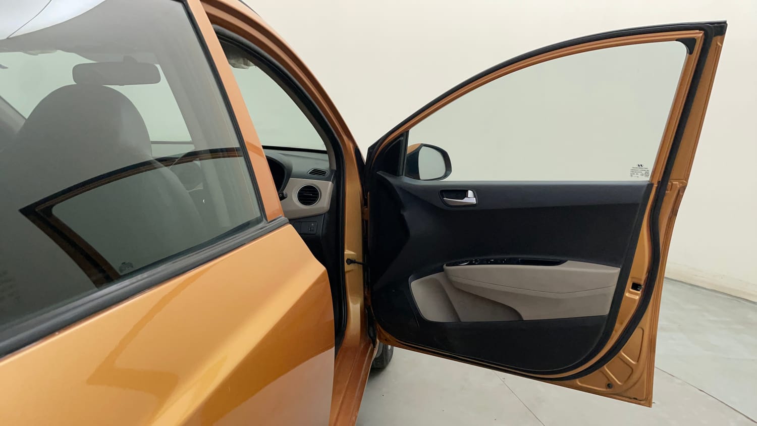 Used 2015 Hyundai Grand i10 Sportz 1.2 Kappa VTVT Petrol Manual interior RIGHT FRONT DOOR OPEN VIEW