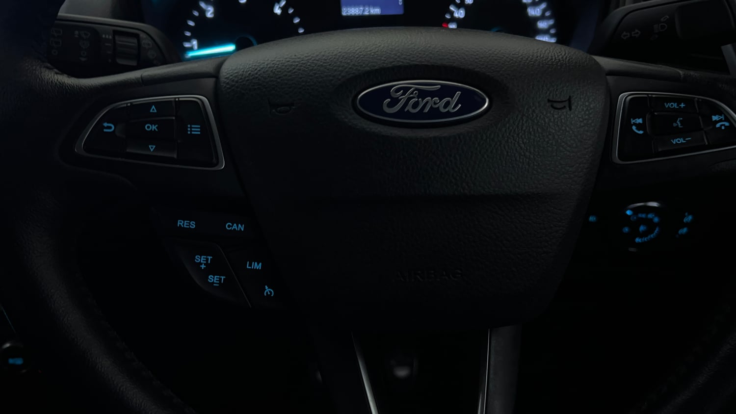 Used 2018 Ford EcoSport Titanium + 1.5L TDCi Diesel Manual top_features Cruise control